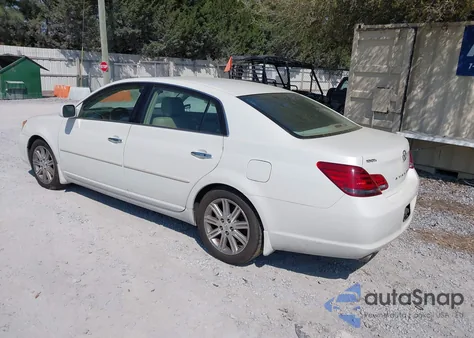 2008 Toyota Avalon Limited z USA, uszkodzony, nr VIN 4T1BK36B98U296973